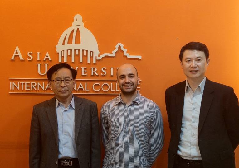 A group photo of Professor Ying-hui Chen, Dean of the College of Humanities and Social Sciences, Asia University (from left), with Dr. Vite Babak Hamun Akbari, and Professor Chi-Wen Lung.